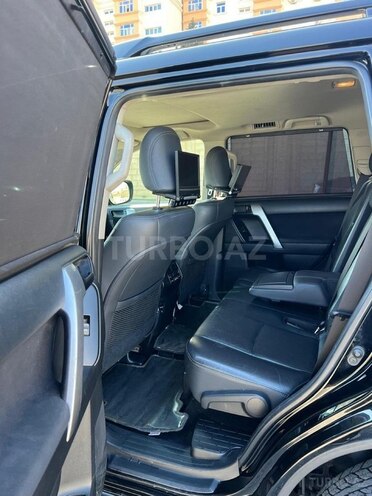 Toyota Land Cruiser Prado-9