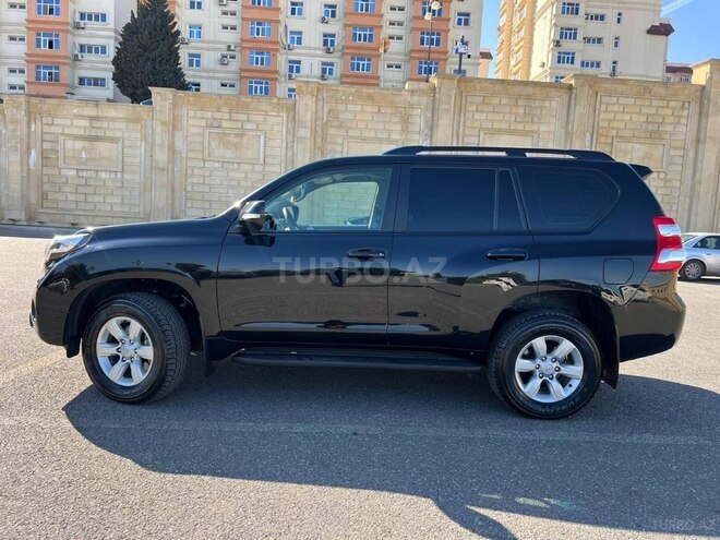 Toyota Land Cruiser Prado-6