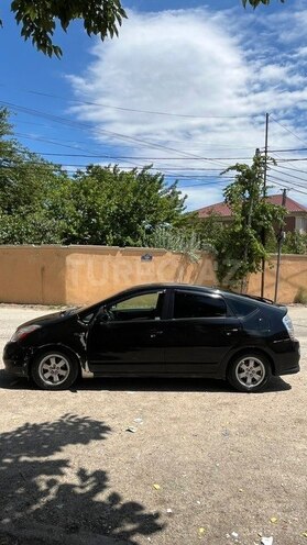 Toyota Prius-5