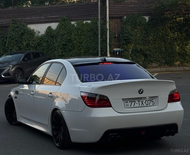 BMW 525-12