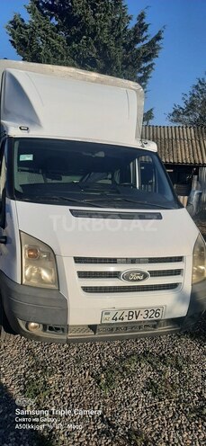 Ford Transit-12