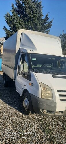 Ford Transit-11