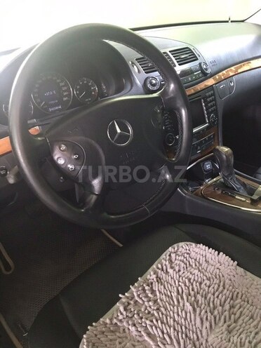 Mercedes E 320-3