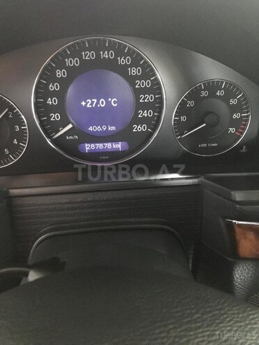 Mercedes E 320-2