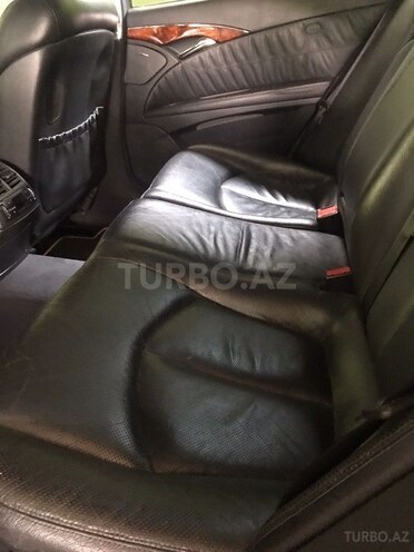 Mercedes E 320-4