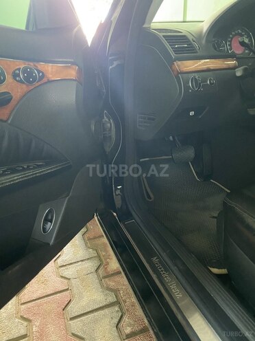 Mercedes E 320-8