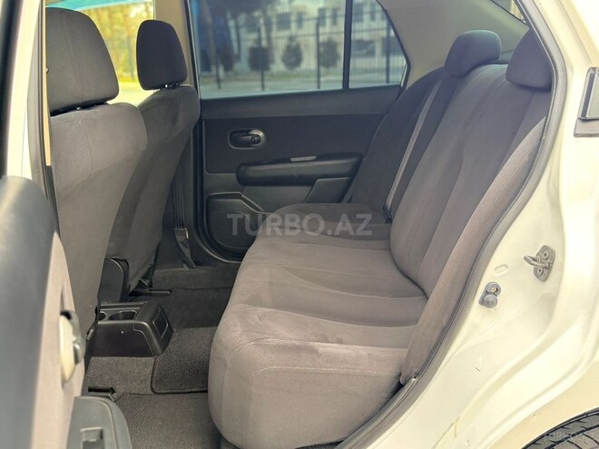 Nissan Tiida-6