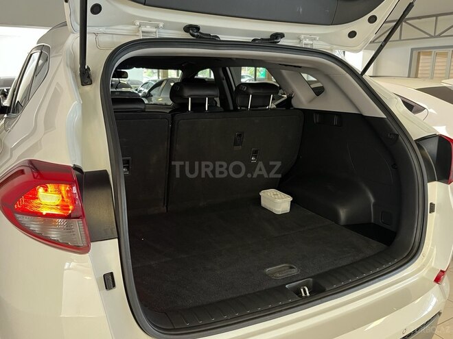 Hyundai Tucson-21