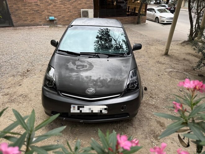 Toyota Prius-8