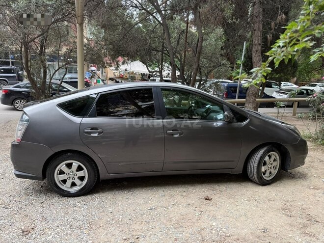 Toyota Prius-9