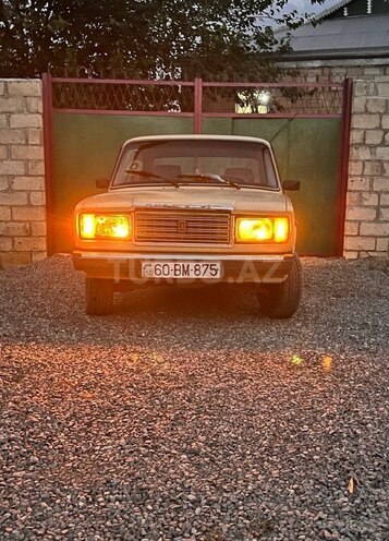 LADA (VAZ) 2107-2