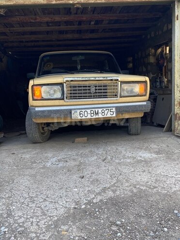 LADA (VAZ) 2107-4
