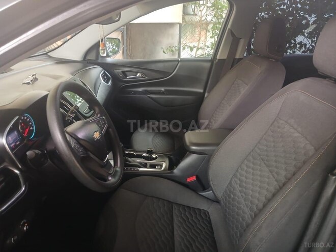 Chevrolet Equinox-7