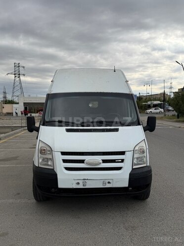 Ford Transit-2