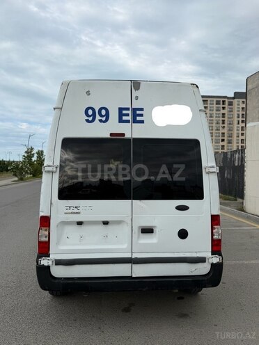Ford Transit-6