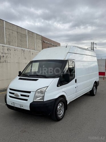 Ford Transit-3