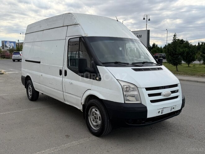Ford Transit-1
