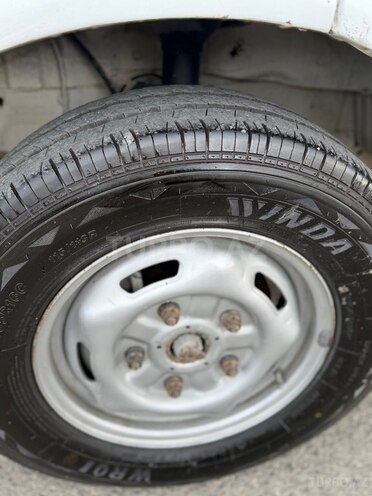 Ford Transit-9