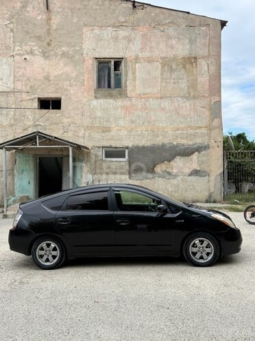 Toyota Prius-3
