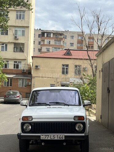 LADA (VAZ) Niva-9