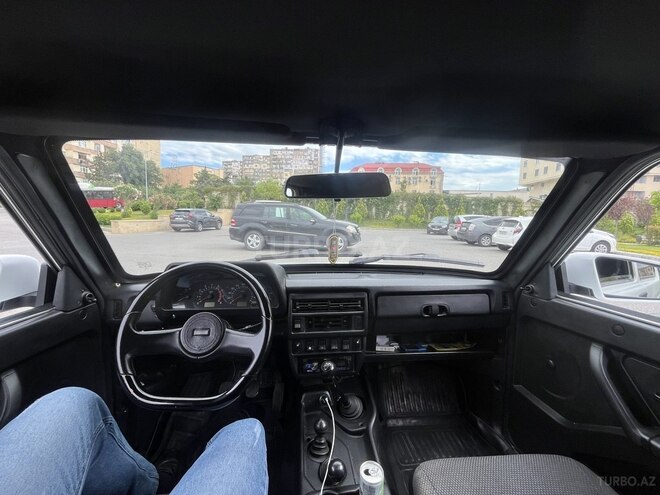 LADA (VAZ) Niva-13