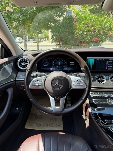 Mercedes CLS 300-11