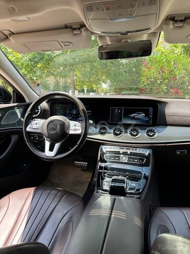 Mercedes CLS 300-10