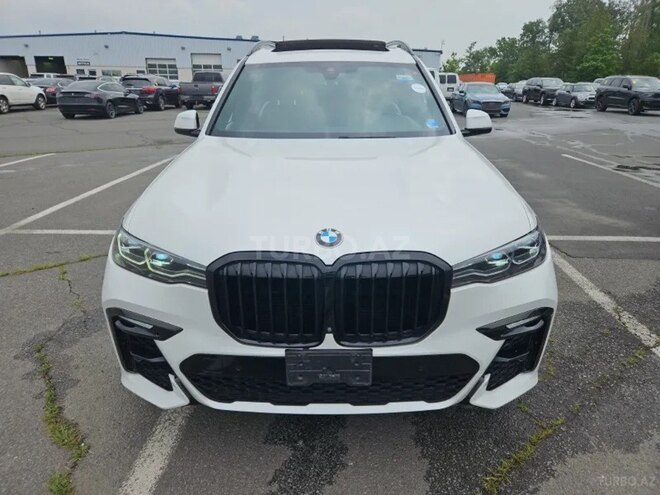 BMW X7-1