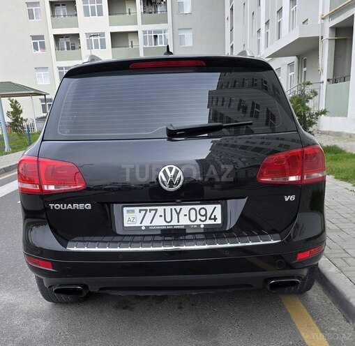 Volkswagen Touareg-2