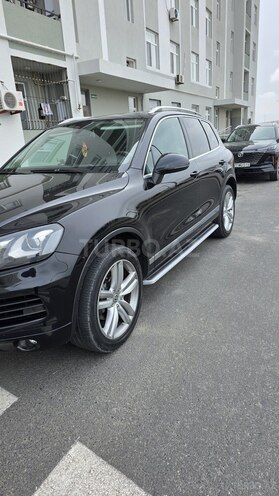 Volkswagen Touareg-5