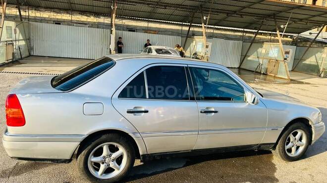 Mercedes C 220-6