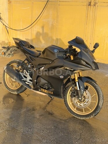 Yamaha R15-6