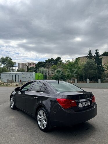 Chevrolet Cruze-6