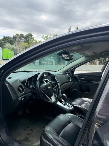 Chevrolet Cruze-8