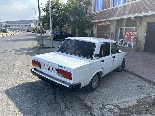 LADA (VAZ) 2107-4