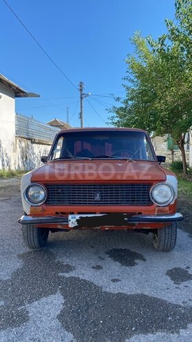 LADA (VAZ) 21011-1