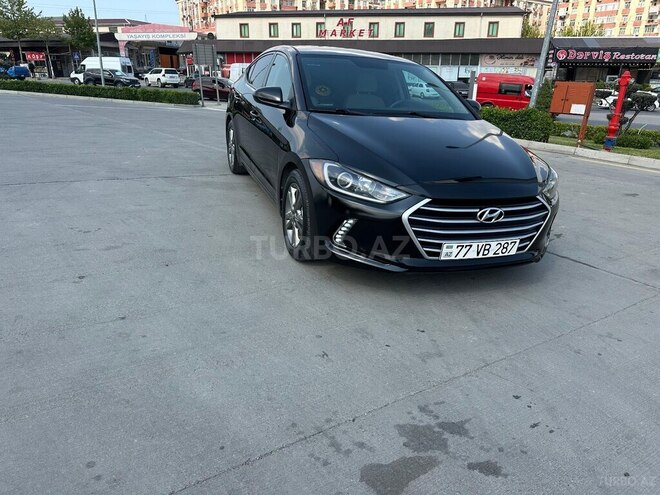 Hyundai Elantra-9