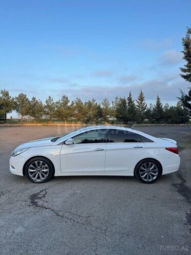 Hyundai Sonata-3