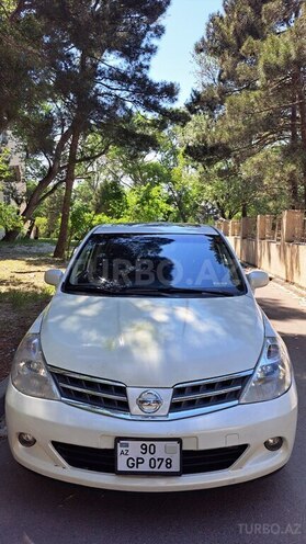 Nissan Tiida-1