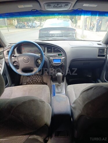 Hyundai Elantra-3