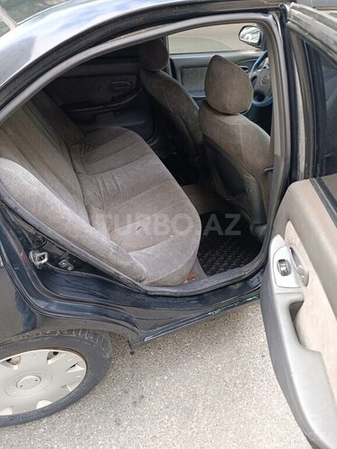 Hyundai Elantra-7