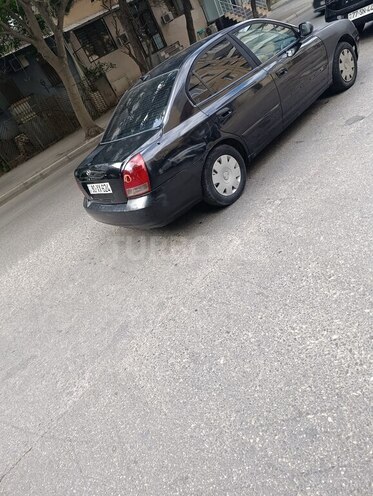 Hyundai Elantra-8
