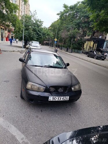 Hyundai Elantra-1