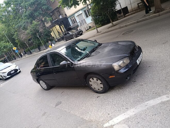 Hyundai Elantra-12