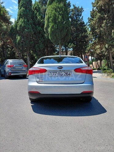 Kia Forte-13