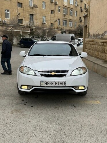 Daewoo Gentra-1