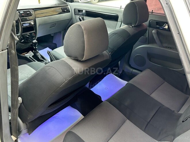 Daewoo Gentra-11