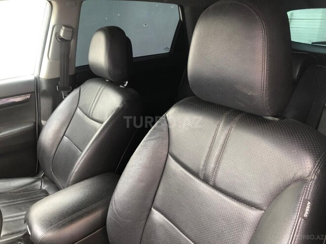 Kia Sorento-12