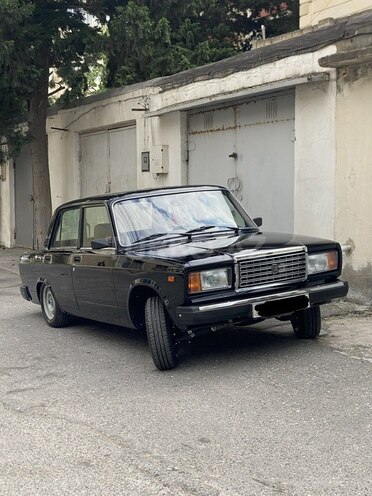 LADA (VAZ) 2107-1