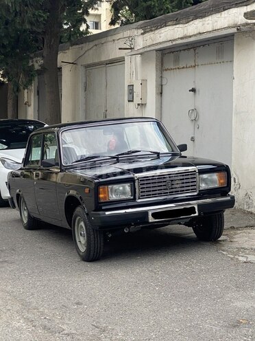 LADA (VAZ) 2107-2
